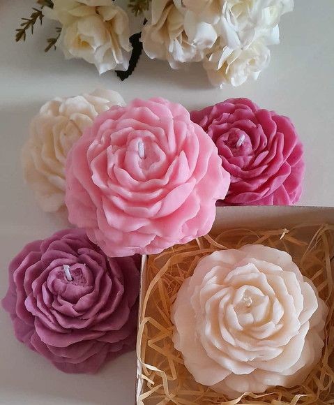 Poney flower candle