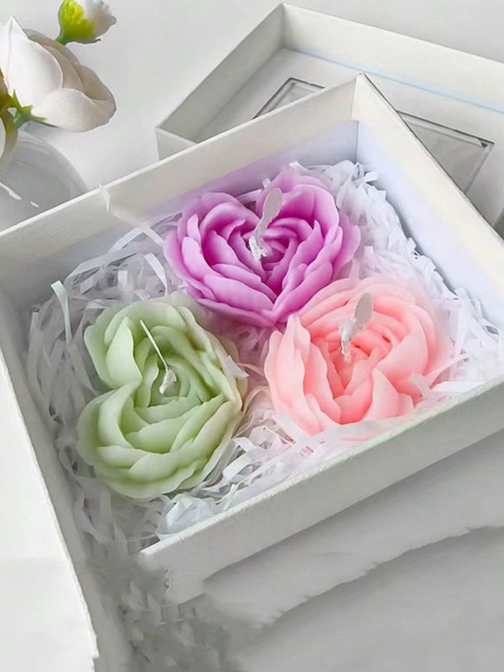 Heart flower candle