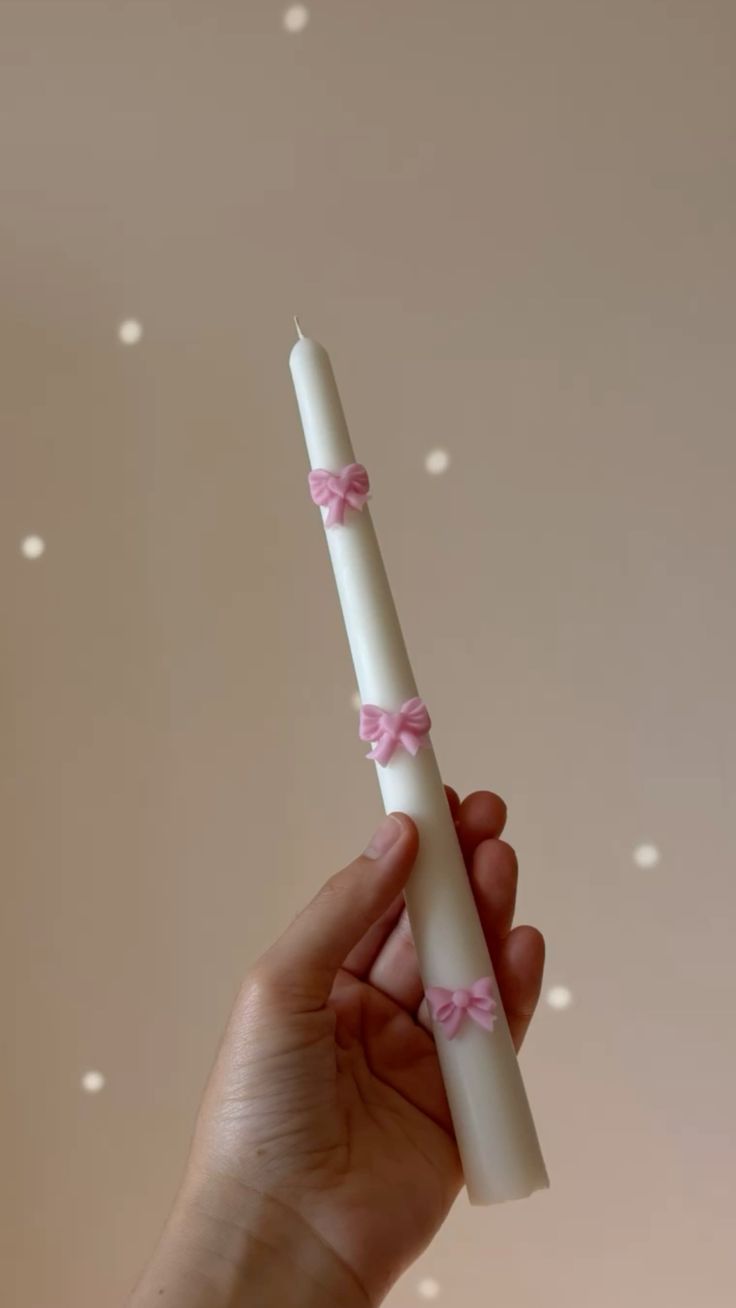 Bow candle with holder deal