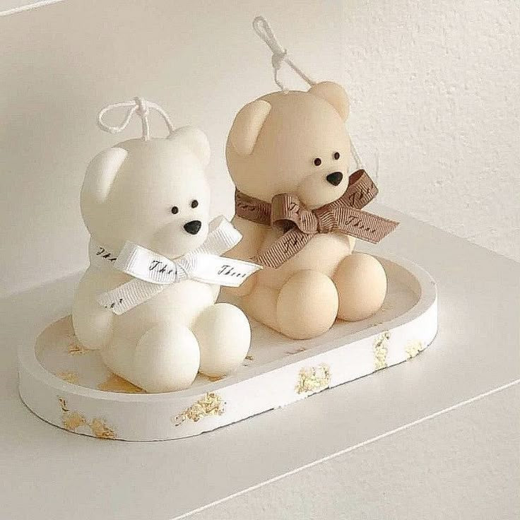 Teddy bears with tray Deal