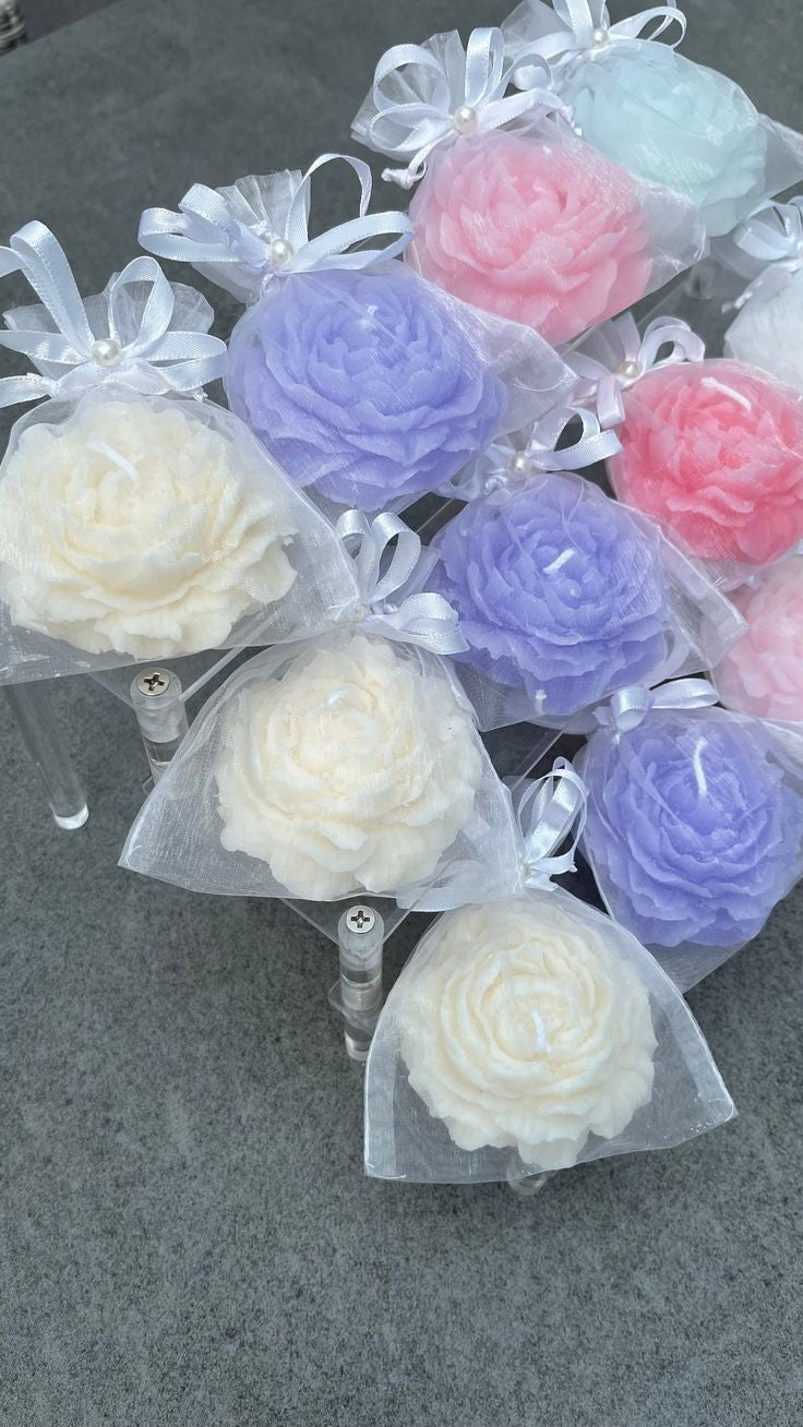 Poney flower candle