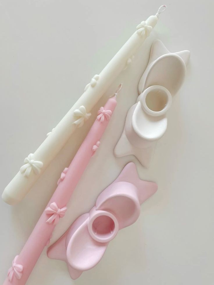 Bow candle with holder deal