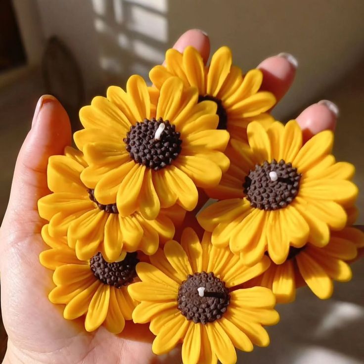 Sunflower candle
